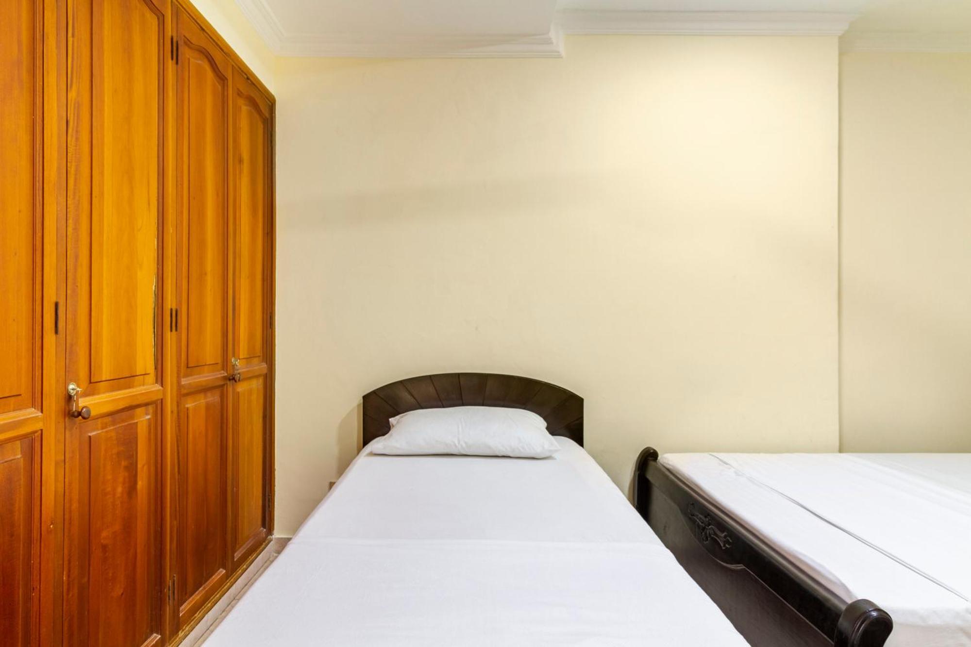 Hostal Cartagonova - Habitaciones Privadas Y Amplias Cerca A Zonas Turisticas Cartagena Екстер'єр фото